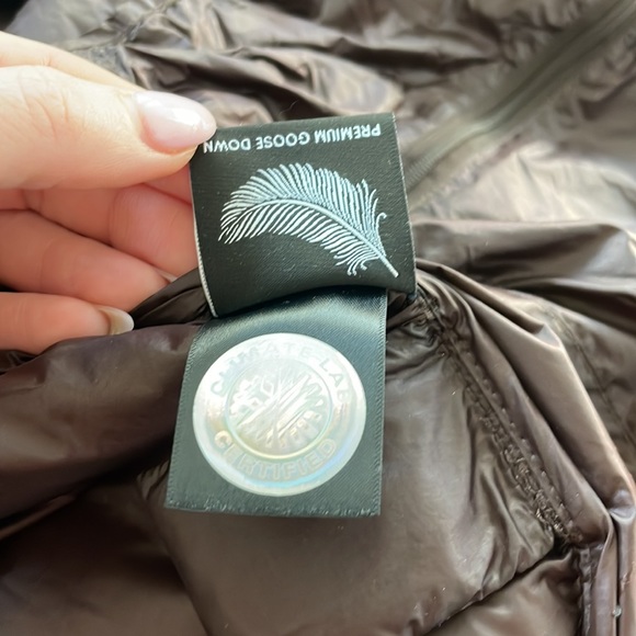 Foundation Puffer - Picture 8 of 8